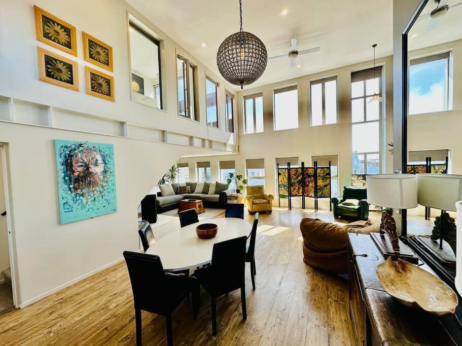 Stunning New York Loft Gallery Christchurch Exteriör bild